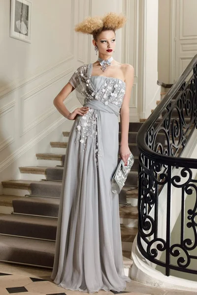 Look 16